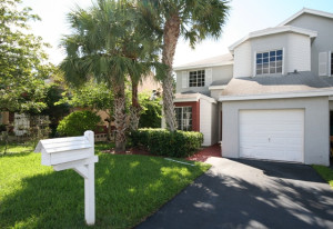 1091 SW 110th Lane 001 - ext1 (Large)