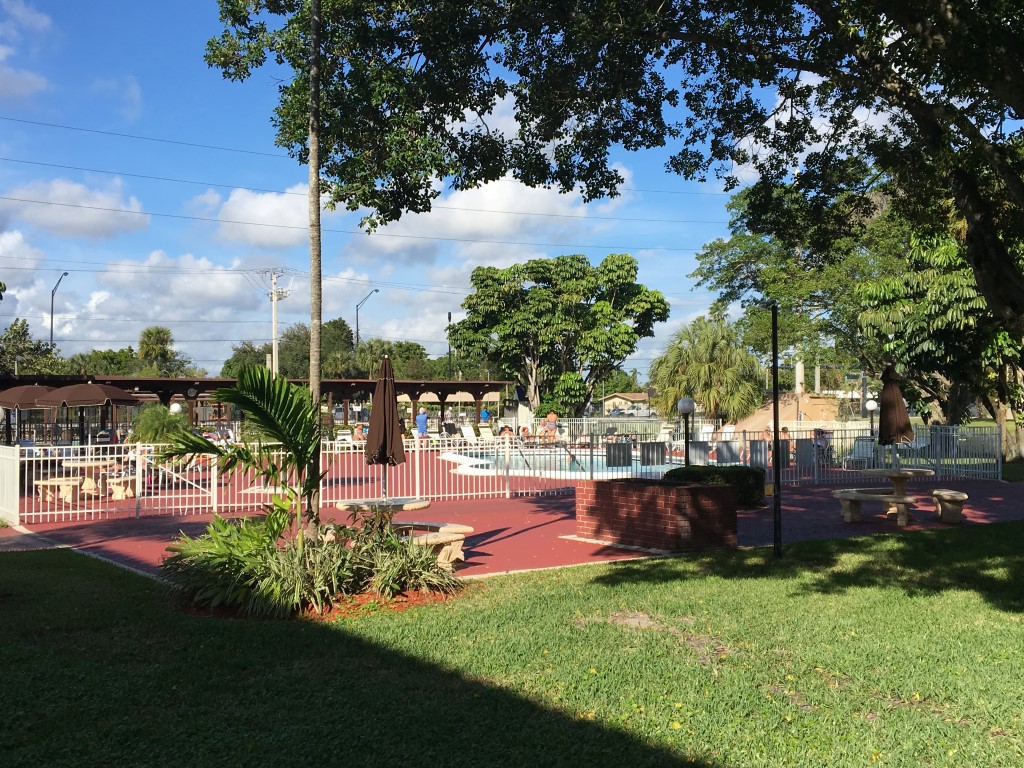 Lauderdale Oaks Condos